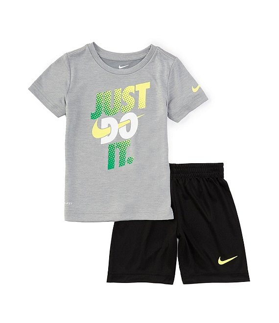 Nike Little Boys 2T 4T Short Sleeve Dri FIT Graphic T Shirt Shorts Set