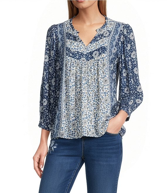 Nurture Navy Floral Print Mix Crinkle Dobby 3/4 Sleeve V-Neck Top