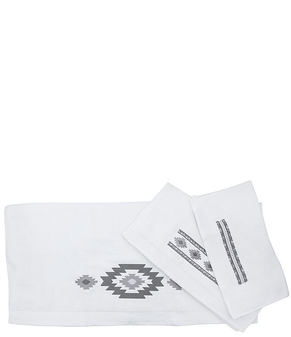 https://dimg.dillards.com/is/image/DillardsZoom/mainProduct/paseo-road-by-hiend-accents-free-spirit-embroidered-3--piece-bath-towel-set/00000000_zi_d31711e2-1b1d-4ef0-b229-3aa4ecfbab25.jpg