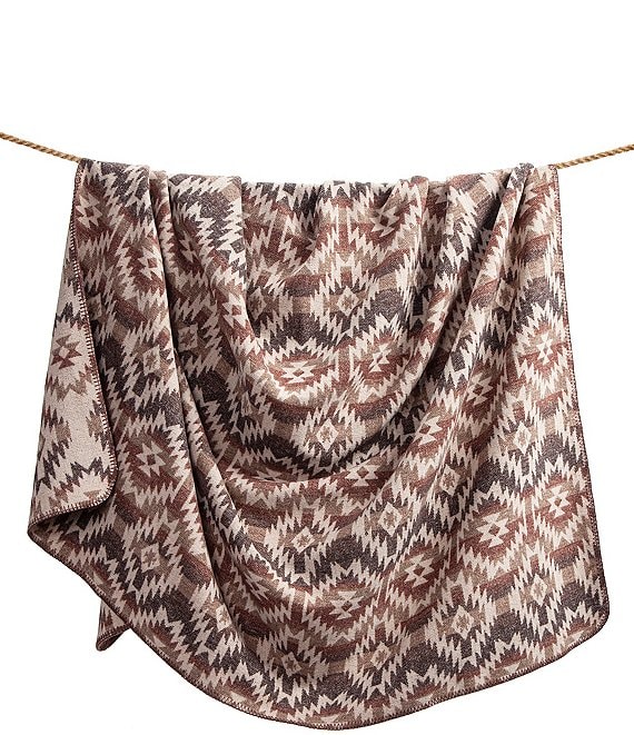 Geometric discount print throw