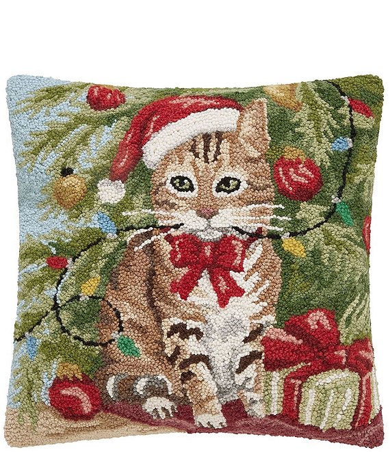 Peking Handicraft Holiday Collection Tabby Cat Christmas Wool Hook Pillow