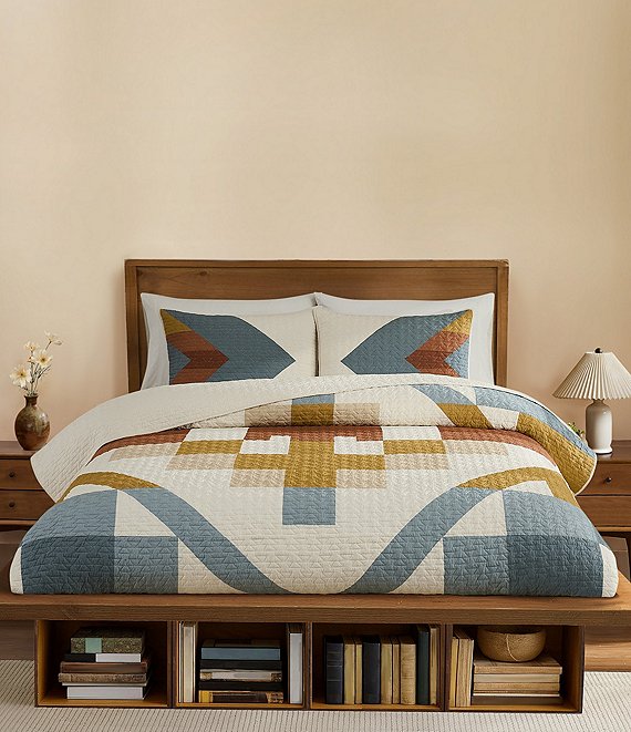 Pendleton Carico Lake Southwestern Striking Geometric Pattern Quilt Mini Set