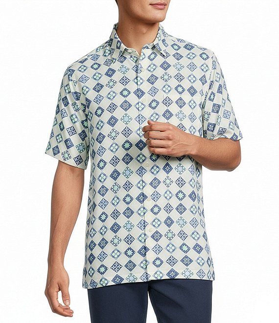 Roundtree & Yorke Button Down Collar Short Sleeve Diamond Print Sport Shirt