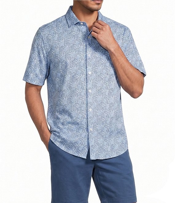 Roundtree & Yorke Short Sleeve Leaf Print Button Front Shirt