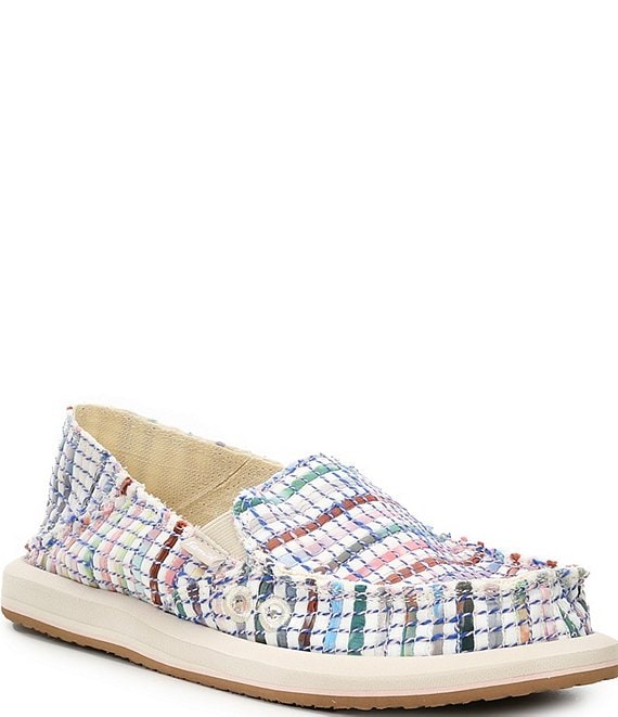 Dillards sanuk discount