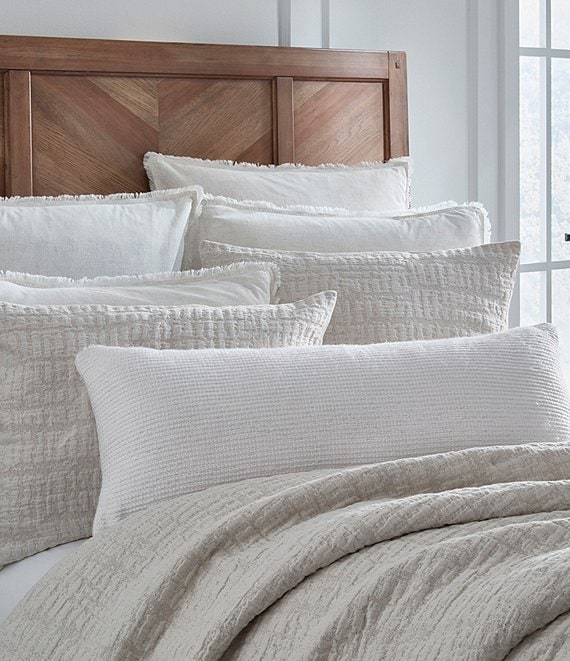 Southern Living Simplicity Collection Quentin Comforter