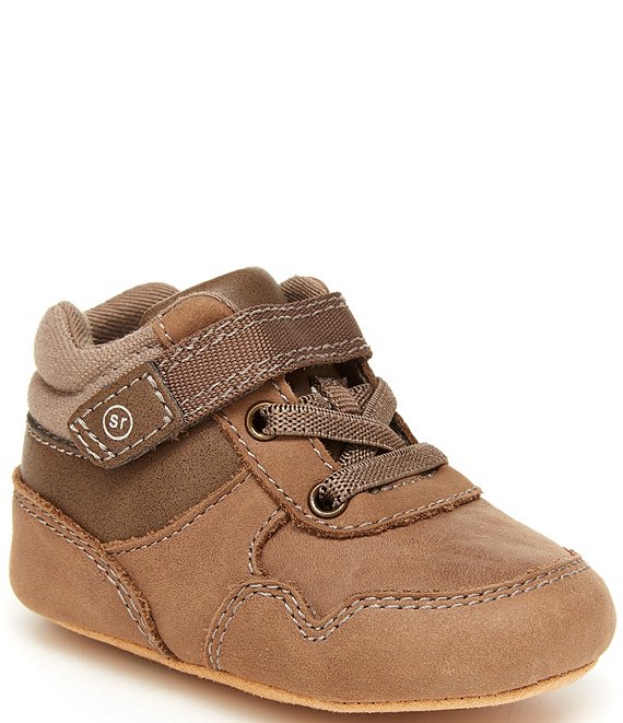 Color:Greige - Image 1 - Boys' Ryker Leather Bootie Crib Shoes (Infant)