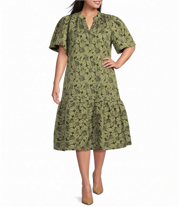 Sugarlips Plus Size Short Sleeve Floral Jacquard Midi Dress