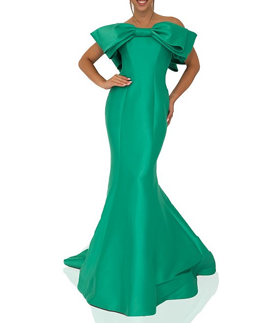 Terani Couture Bow Front Off the Shoulder Sleeveless Mermaid Gown ...