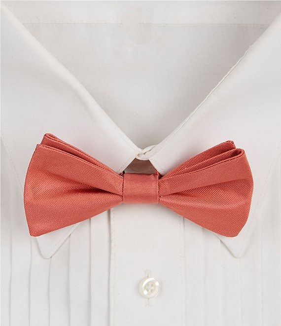 Tre Vero Solid Pre-Tied Bow Tie