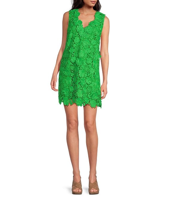 Trina Turk Lovelee 3D Floral Lace V-Neck Sleeveless Scallop