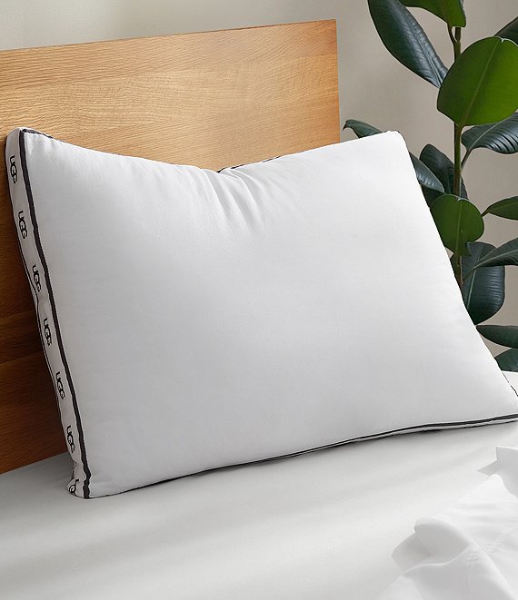 UGG Devon Basic Pillow