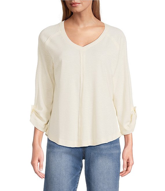 Westbound Knit Solid 3/4 Bell Sleeve V-Neck Top