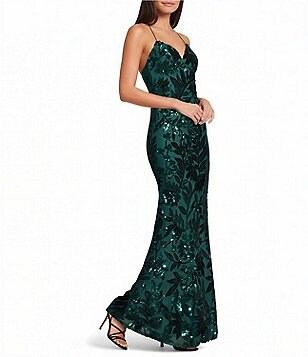 B. Darlin Sequin Patterned Mesh Sweetheart Neck Godet Inset Dress |  Dillard's