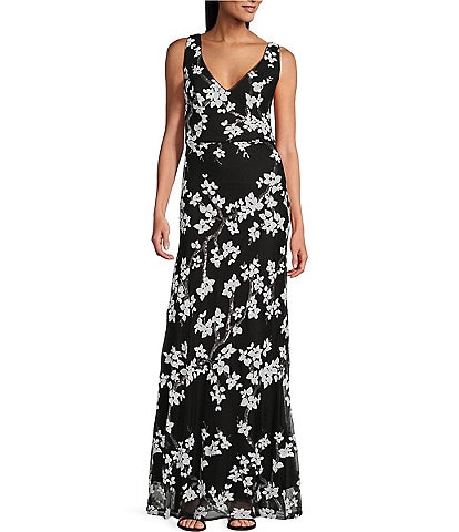 Alex Evenings Sleeveless V-Neck Floral Sequin Gown