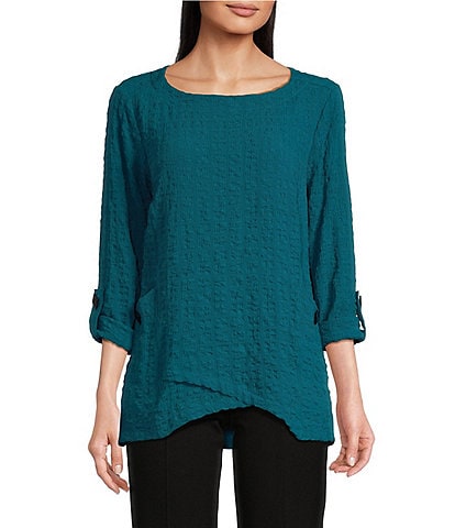 Ali Miles Solid Puckered Woven Crew Neck 3/4 Roll-Tab Sleeve Button Accent Detail Tunic