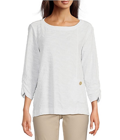 Ali Miles Textured Round Neck 3/4 Sleeve Hi-Low Hem Top