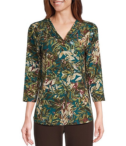 Allison Daley Layered Leaves Print Pleated 3/4 Sleeve V Neck Knit Top