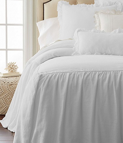 Amity Home Light and Elegant White Kiya Bedspread
