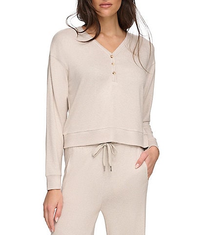 Andrew Marc Sport Hacci Solid Knit V-Neck Long Sleeve Half Button Front Coordinating Boxy Top