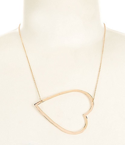 Anna & Ava Hammered Wire Heart Short Chain Pendant Statement Necklace