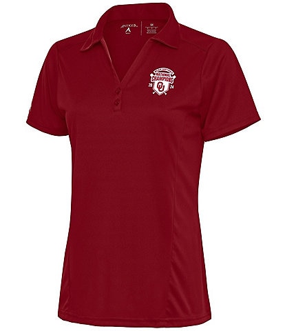 Antigua Women's NCAA Oklahoma Sooners 2024 Women's College World Series National Champions Tribute Short Sleeve Polo Shirt