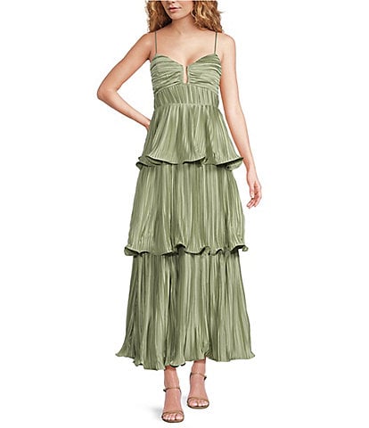 ASTR The Label Lupin Sweetheart Neck Sleeveless Plisse Tiered Maxi Dress