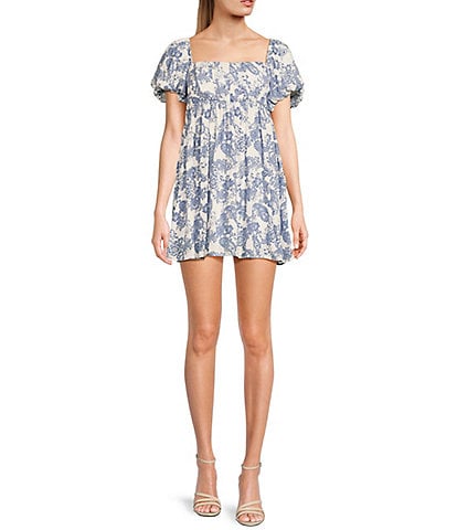 B. Darlin Puff Short Sleeve Square Neck With Smocking Back Detail Crepon Printed Dress