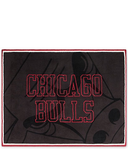 Barefoot Dreams CozyChic Chicago Bulls Throw
