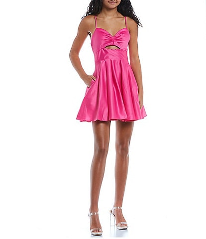 Blondie Nites Sweetheart Neck Front Cut-Out Tie Back Fit-And-Flare Dress