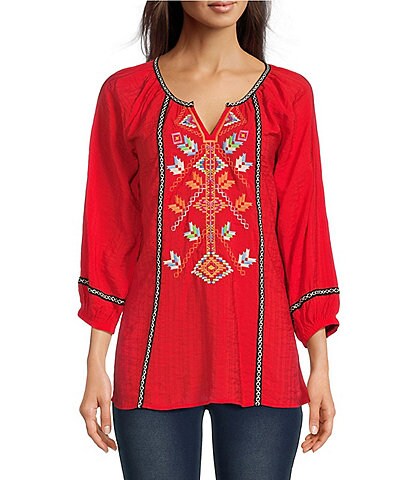 Calessa Crinkled Split Round Neck 3/4 Sleeve Embroidered Knit Tunic