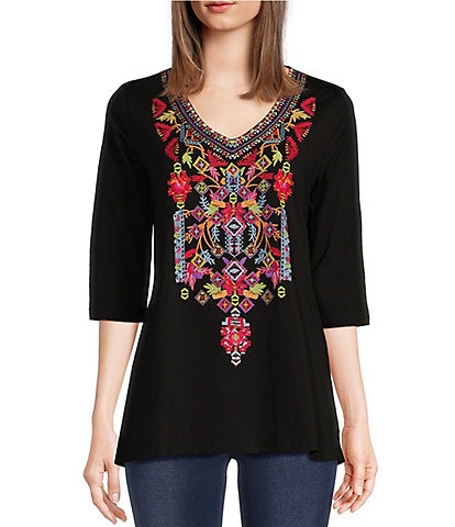 Calessa Embroidered V-Neck 3/4 Sleeve Blouse