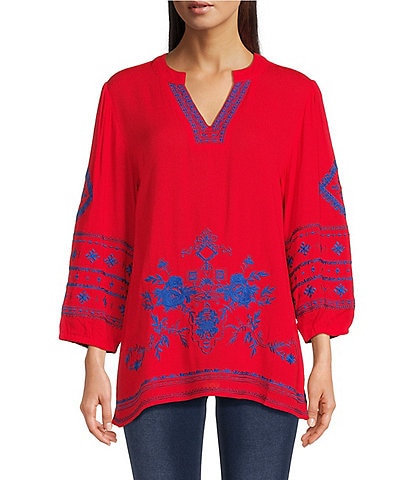 Calessa Embroidered V-Neck 3/4 Sleeve Tunic