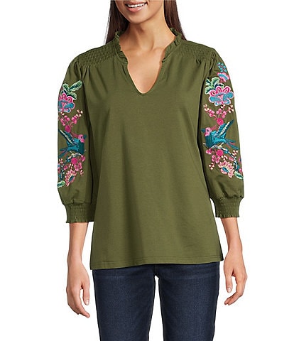 Calessa Petite Size Embroidered Split V-Neck Bracelet Balloon Sleeve Blouse