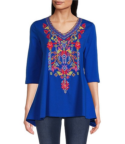 Calessa Petite Size Stretch Woven Embroidered V-Neck 3/4 Sleeve A-Line Tunic