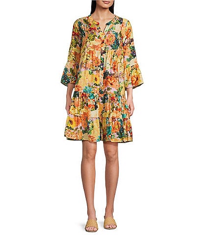 Calessa Petite Size Vintage Floral Print Split V-Neck 3/4 Sleeve Tiered Shift Dress