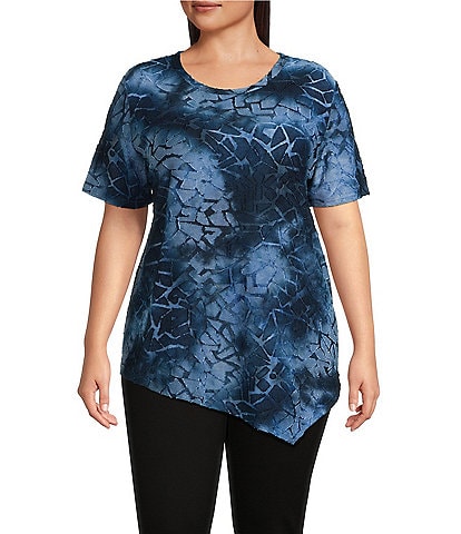 Calessa Plus Size Burnout Knit Round Neck Short Sleeve Asymmetric Hem Tunic