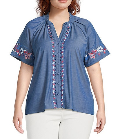 Calessa Plus Size Embroidered Split V-Neck Short Sleeve Button-Front Tunic