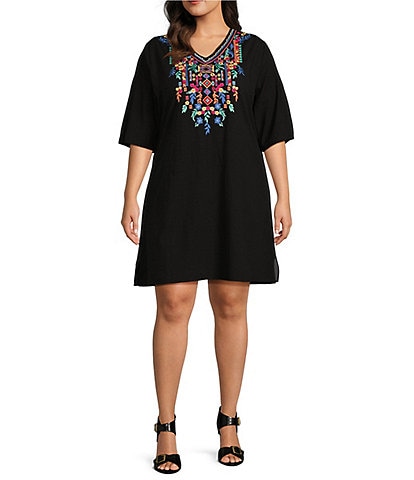 Calessa Plus Size Embroidered V-Neck Elbow Length Sleeve Dress