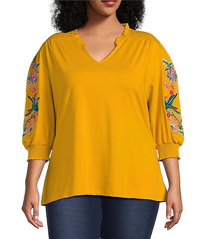 Calessa Plus Size Split V-Neck Long Floral Embroidered Balloon Sleeve Tunic