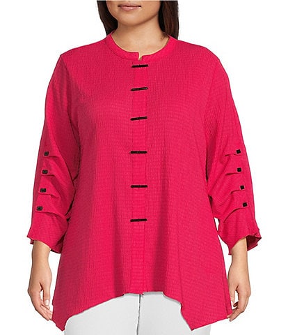 Calessa Plus Size Textured Crinkle Knit Banded Collar 3/4 Sleeve Button Front Tunic