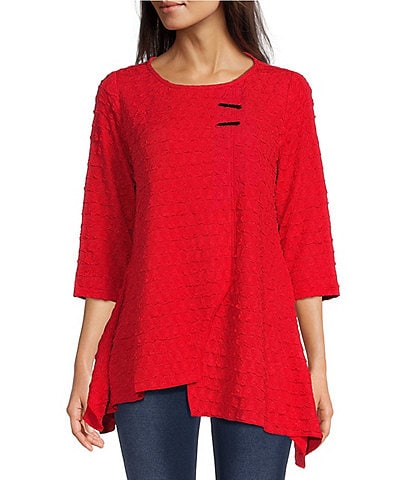 Calessa Textured Puckered Knit Crew Neck 3/4 Sleeve Asymmetrical Tunic