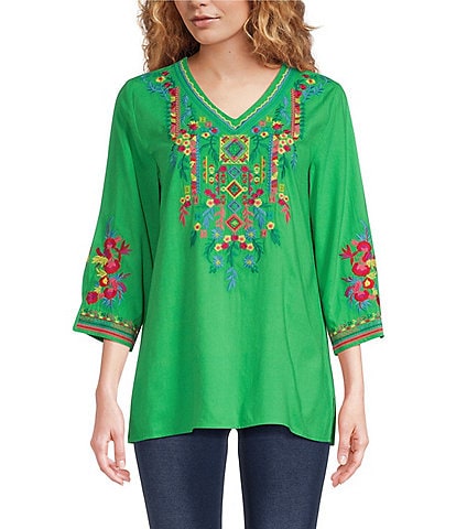 Calessa Woven Embroidered V Neck 3/4 Sleeve Straight Hem Pullover Tunic