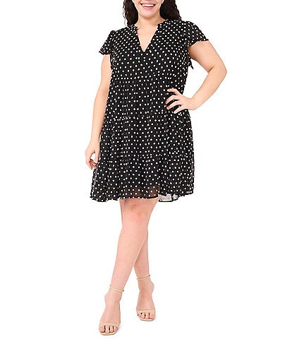 CeCe Plus Size Woven Floral Print Split Round Neckline Short Flutter Sleeve Tiered Dress