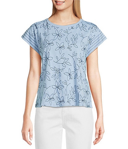 Code Bleu Crew Neck Short Sleeve Floral Embroidered Tee Shirt