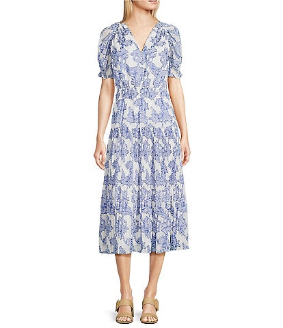 Current Air Pleated V-Neck Short Sleeve Midi Dress