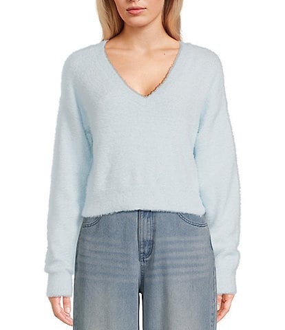 C&V Chelsea & Violet V-Neck Eyelash Sweater