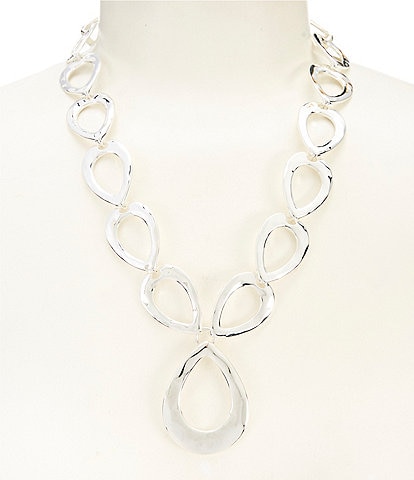 Dillard's Hammered Metal Teardrop Short Pendant Necklace