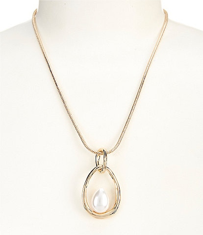 Dillard's Hammered Open Teardrop Pearl Short Pendant Necklace