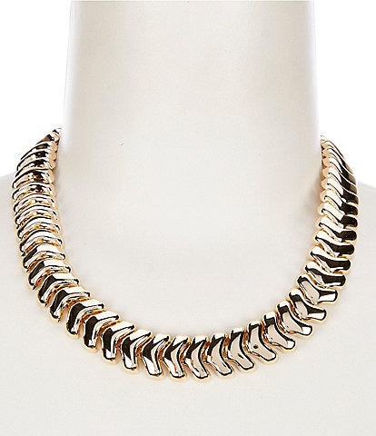 Dillard's Scoop Link Collar Necklace